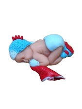 In The Night Garden - 2.5" Iggle Piggle Sleeping Baby Figurine Cake Topper
