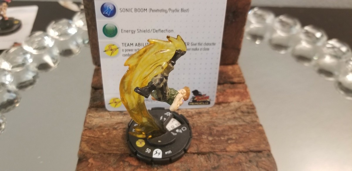 【新品】 Heroclix Street Fighter Starter Set s-l400.jpg