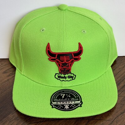 Chicago Bulls Mitchell & Ness Fitted Hat Cap Size 7 1/4 Windy City Neon Green