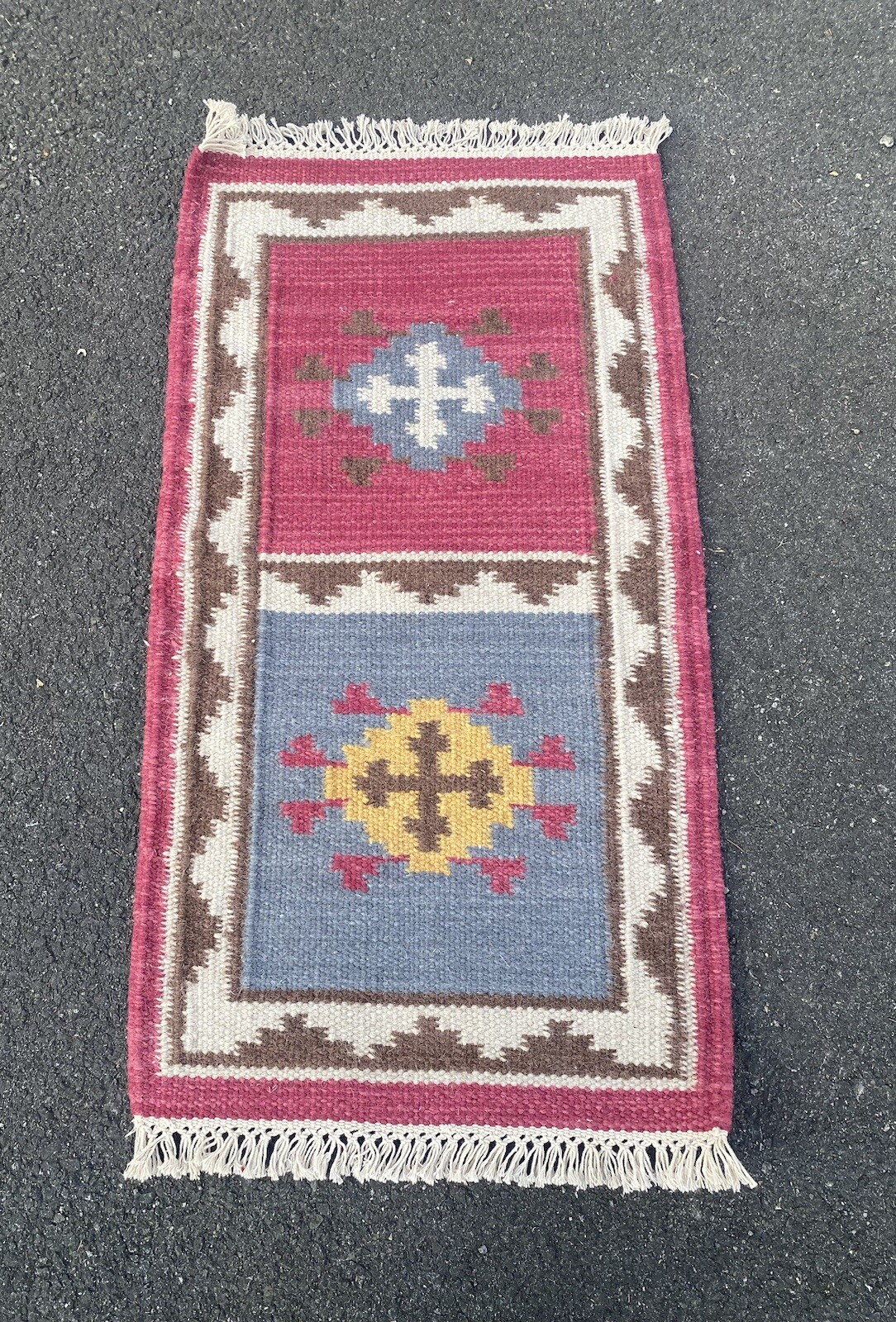 Hand-woven Kilim 100% Wool Area Rug 1’9 X 3’4