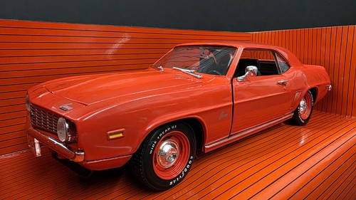AMERICAN MUSCLE ERTL 1969 CAMARO ZL1 427 ORANGE 1/18 SR - Picture 4 of 7
