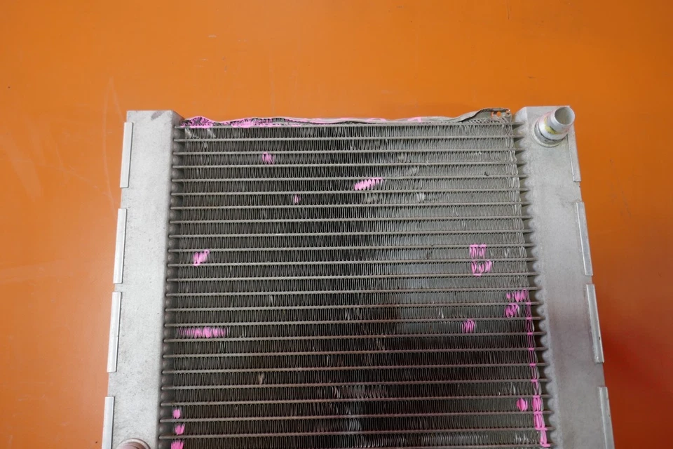 BMW M6 AUXILIARY RADIATOR RIGHT PASSENGER 2011 2012 2013 2014 2015 2016 M5 OEM - Image 2 of 4