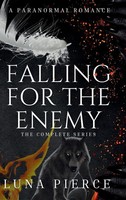 Luna Pierce | Falling For The Enemy | Buch | Englisch (2025) | Kate Myers