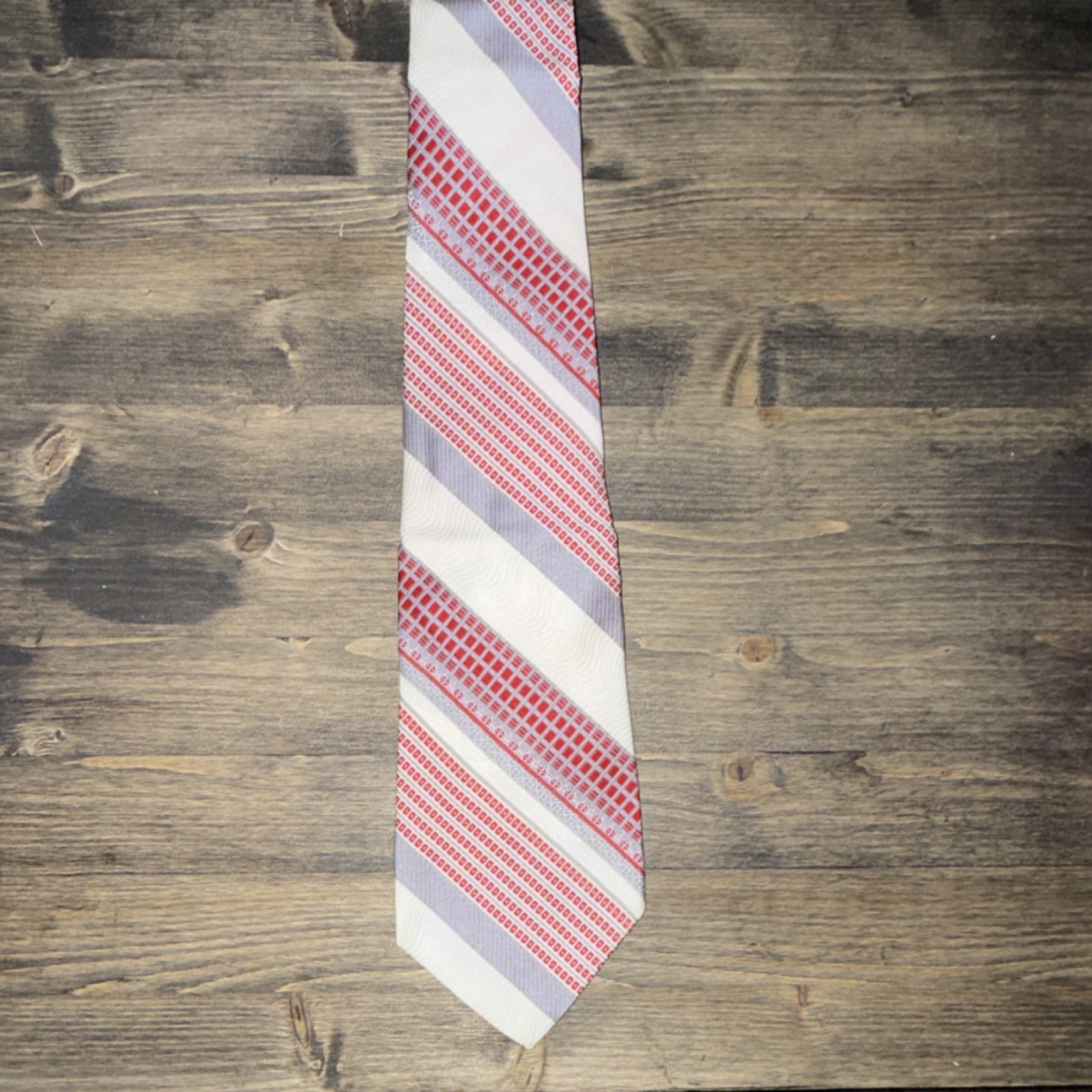 Vintage Prince Frederics 100% Polyester Men's Tie: RN 18240