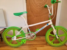 Restored 1987 Haro FST Freestyler Complete Bike (20in)