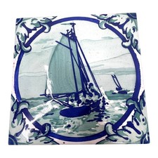 Piastrella ceramica vintage Cedclesa made in Spain nave nautica design barca a vela sottopiumino