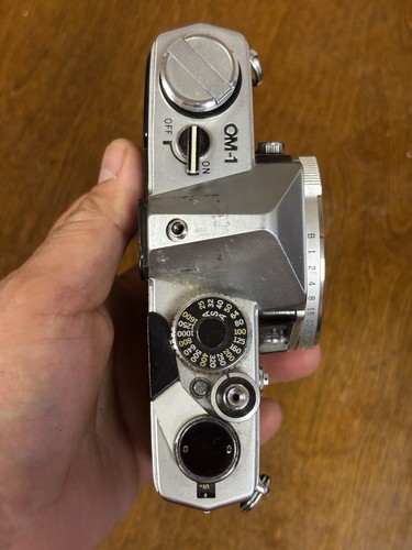 Olympus OM-1 35mm SLR Body FOR PARTS - Picture 3 of 9