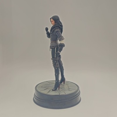 Dark Horse Yennefer of Vengerberg Figure Witcher 3 Wild Hunt Statue