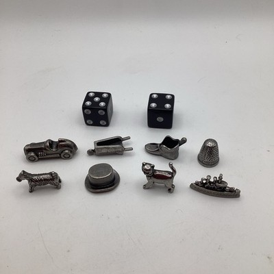 Monopoly 2016 Silverline Edition 8 Tokens And Pair Of Black Dice