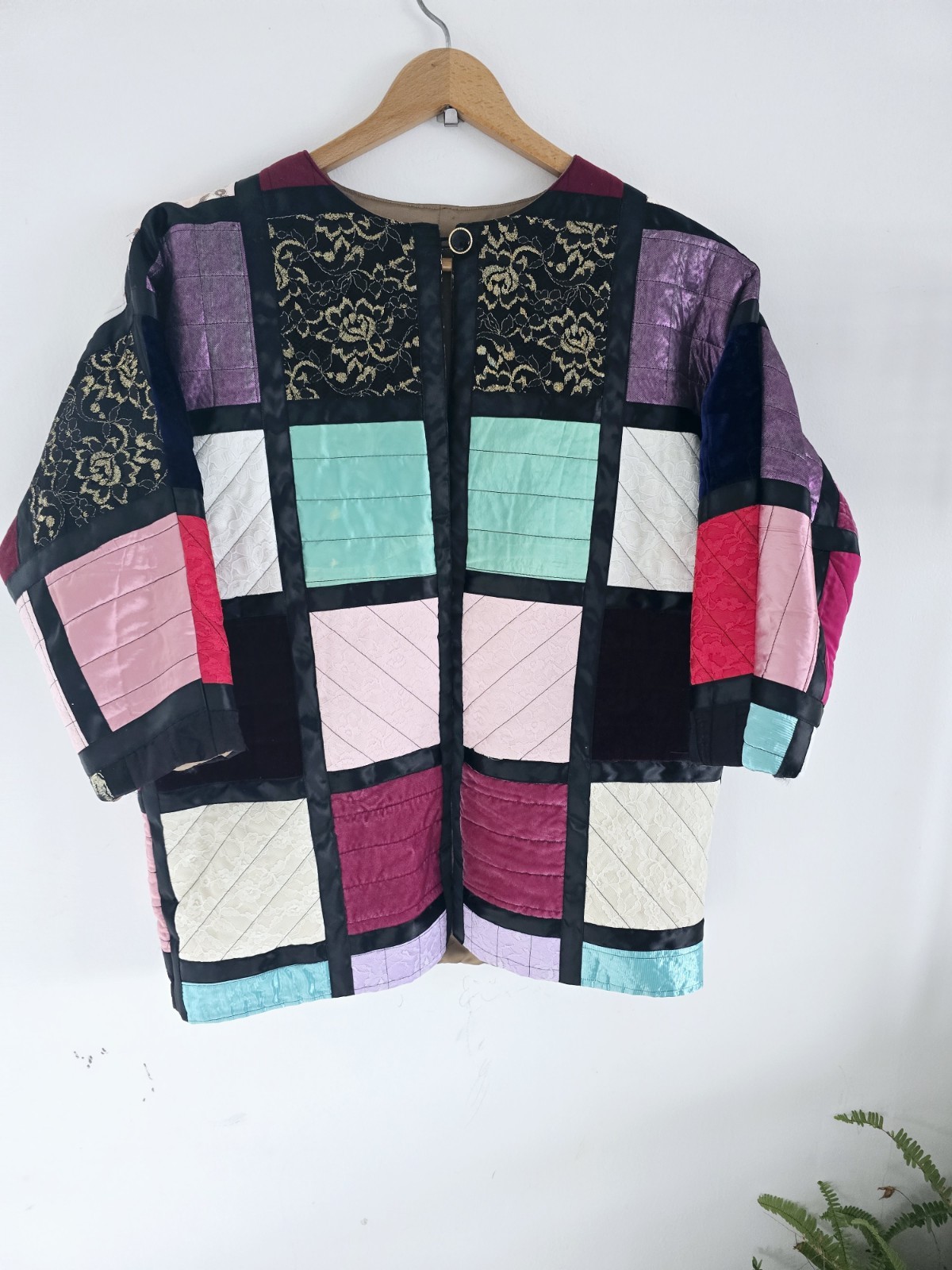 Quilted Patchwork Satin Square Jacket 2X Handmade… - image 10
