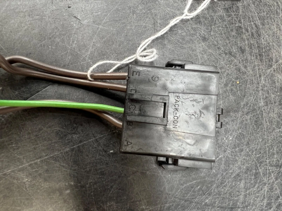 1975-1987 Buick Riviera OEM Climate Control Module Pigtail Wiring Harness  - Image 4 of 4