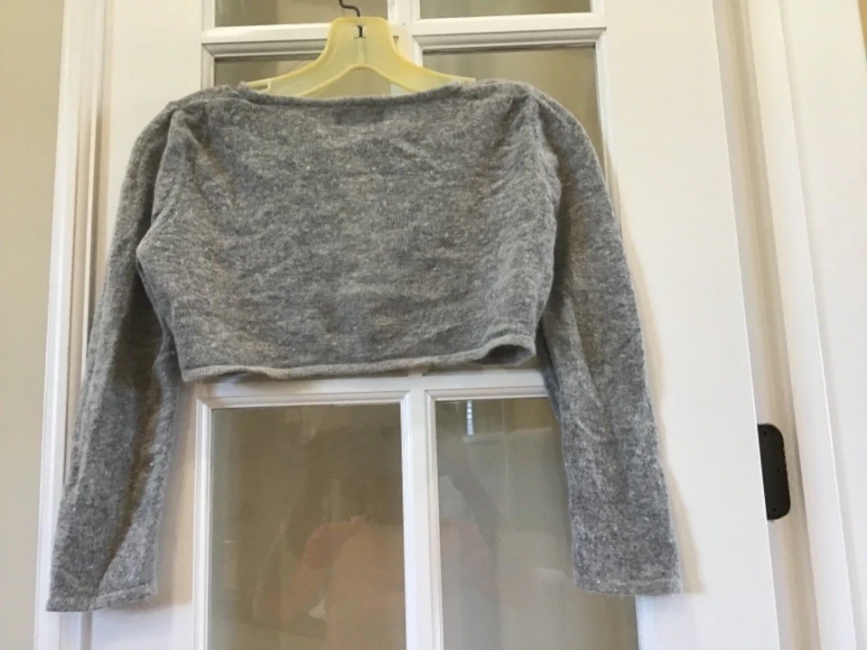 EXPRESS JUNIOR SHORT SWEATER GRAY ANGORA RABBIT NYLON LAMBSWOOL SIZE L NEW - Image 2 of 2