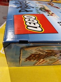 LEGO Pirates 6243 - Brickbeard's Bounty PIRATE SHIP - New Sealed