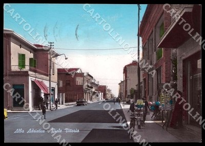 Teramo Alba Adriatica Viale Vittoria Auto FG Photo Postcard GM1522