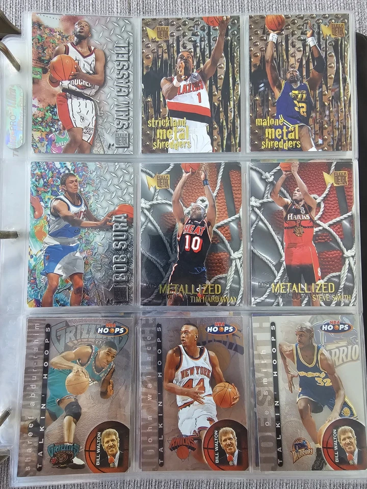 Lote de tarjetas de baloncesto Binder años 90. Más de 200 tarjetas. RC, HOF, Inserto Foto 3 de 4