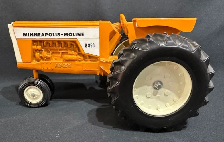 Tractor Minneapolis Moline G850 1988 modelos a escala 1/16 Summer Fest 6-11-88 Foto 3 de 4