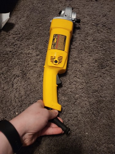 FOR PARTS DEWALT DW840K 120V 7" Corded Grinder