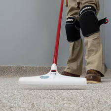 Floor Carpet Rake Groomer 12 in Head 51 in Ha...
