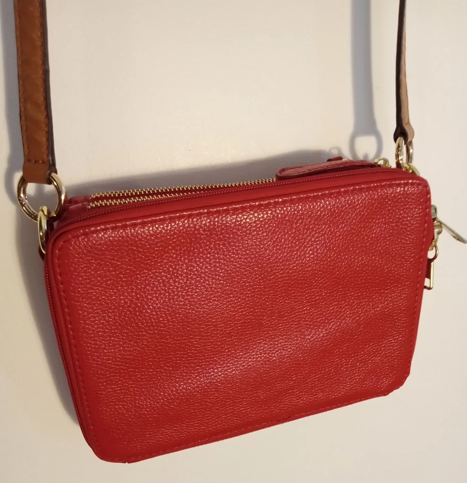 Conceal Carry Crossbody Red Leather Purse Made by Roma - Not Original Strap - Image 2 of 4