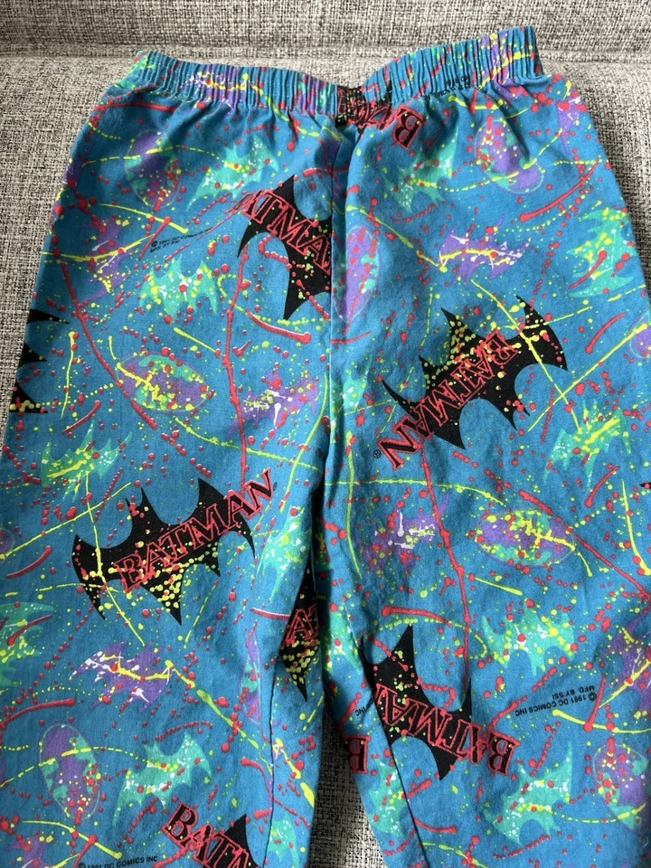 Pantalones Batman De Colección Años 90 AOP Niños Pequeños Talla 4 Salpicaduras de Pintura 1991 DC Comics Foto 2 de 4