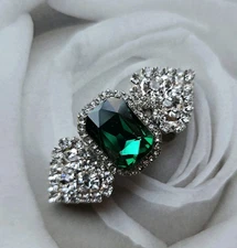 Elegant Green English Collar Magnetic Brooch.  Huntseat brooch, Stock Tie pin