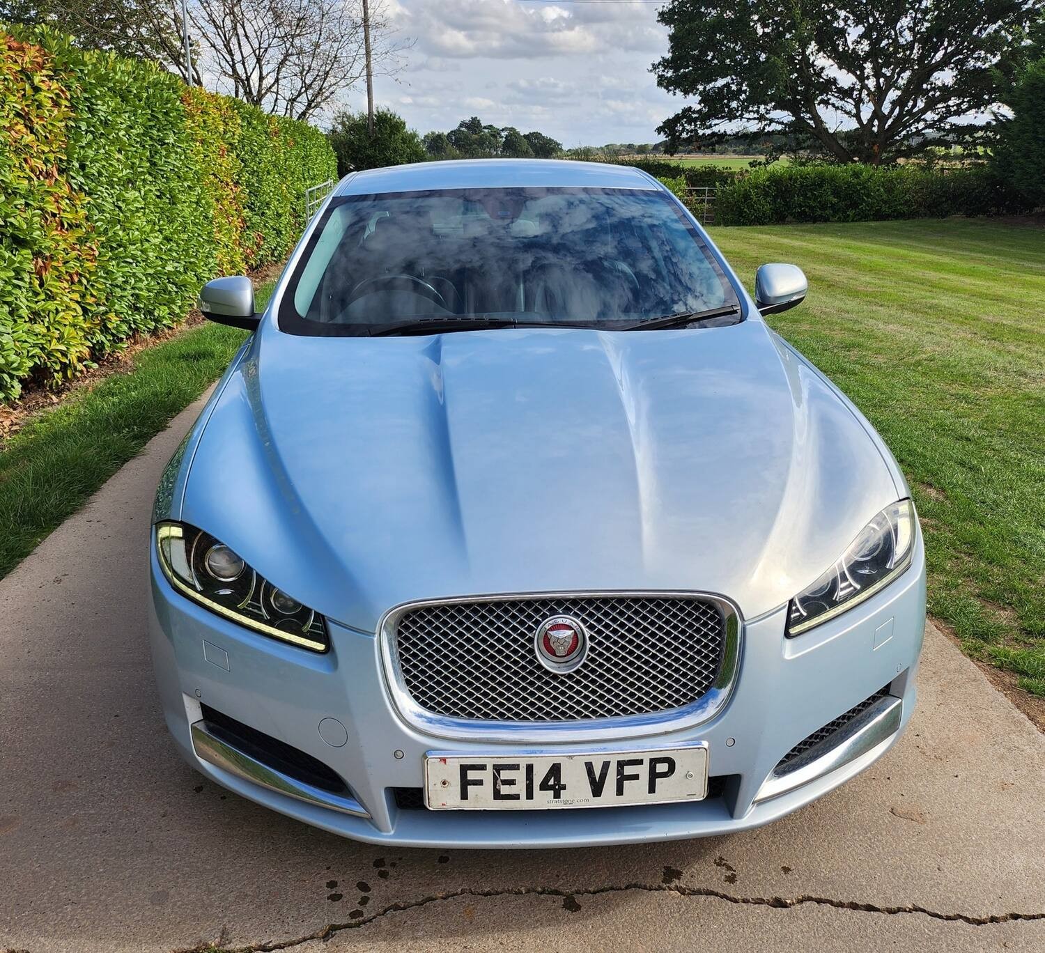 2014 Jaguar XF, photograph 9
