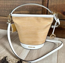 NEW Michael Kors Townsend Zip Top Convertible Crossbody Leather Bucket Bag, NWT