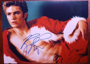 Ryan Phillippe Signed  8x10 Shirtless Photo
