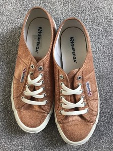 superga gold 39