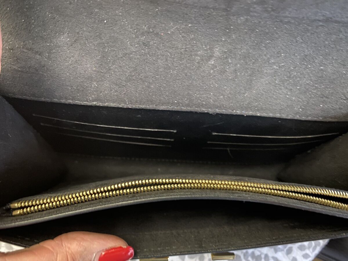 TR1183 Auth LOUIS VUITTON Pochette Louise GM Clutch Shoulder TR1183 Auth LOUIS VUITTON Pochette Louise GM Clutch Shoulder