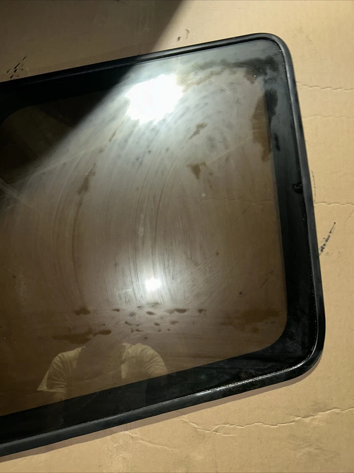 Right Passenger QUARTER GLASS 4 DOOR FITS 92-97 ISUZU TROOPER 1994 1995 1996 - Image 4 of 4