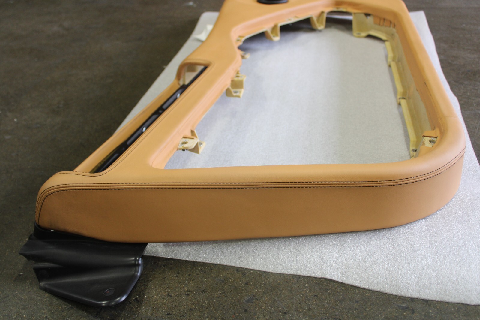 Ferrari 599 GTB, LH, Left, Front Door Trim Panel, Tan, Used, P/N 68782900