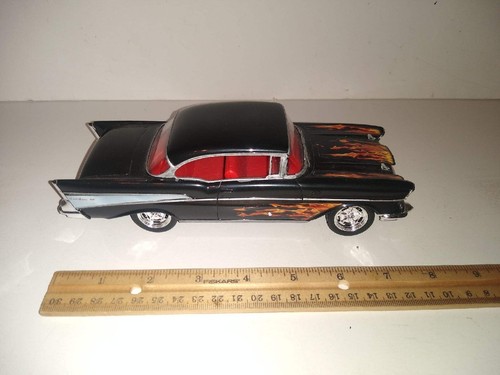 2000 Revell Chevrolet Bel Air Hardtop Plastic TM GM Promo Car 1:25 - Picture 4 of 6