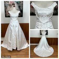 Stunning Vintage Y2K Maggie Sottero Embossed Satin Wedding Gown!