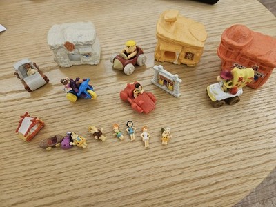 McDonald s Flintstones 1993/94 Konvolut  mit Haus Fred Wilma Barney Dino 