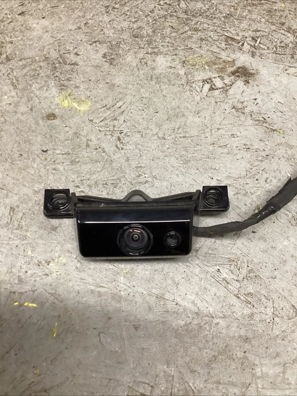 2024 CHEVROLET SILVERADO GMC SIERRA FRONT GRILLE CAMERA OEM 85622814