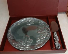 Vintage Arthur Court Grapevine 8" Plate With Cheese Server Set  In Box 