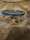 Pyrex Halloween  Pumpkin Skulls Witch 4 Cup Glass Storage Bowl with Lid