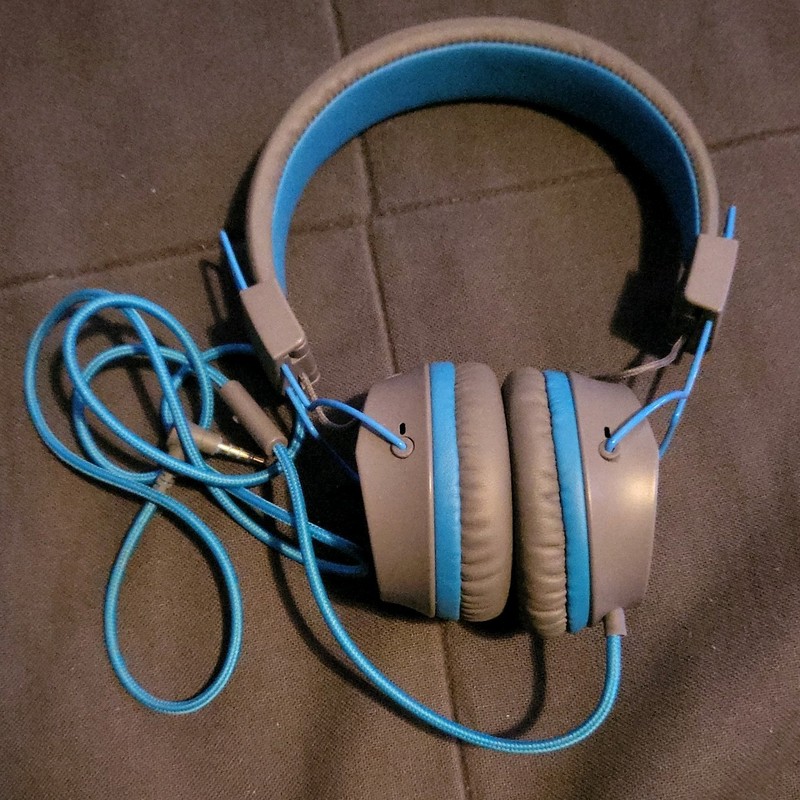  JLab Audio Studio Wired On-Ear  Headphones BLUE COLOR For Parts
