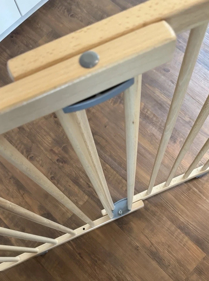 Treppenschutzgitter Geuther 2732 Holz Massiv 58 - 93 cm, Höhe 83 cm - Bild 3 von 4