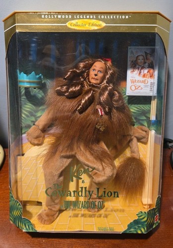 THE WIZARD OF OZ HOLLYWOOD LEGENDS KEN as THE COWARDLY LION Poseable Doll New