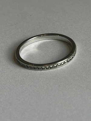 White Gold Diamond Set Band Ring 375
