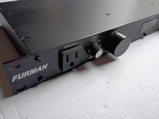 Furman M-8Dx power conditioner
