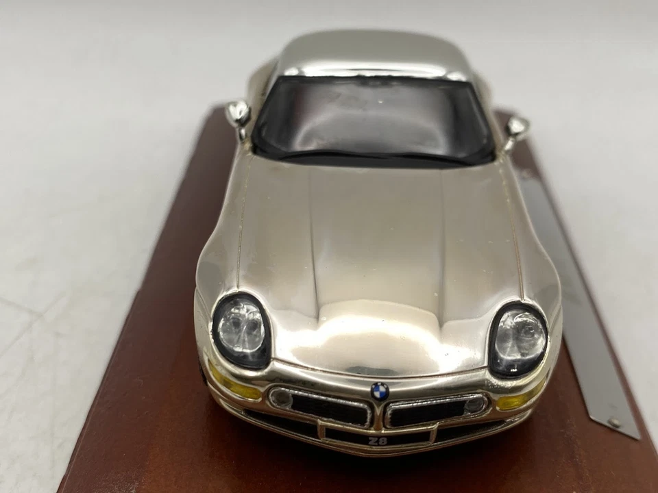 BMW Z8 Gioielli dell’Auto argento 1:43 DeAgostini Diecast - Immagine 3 di 4