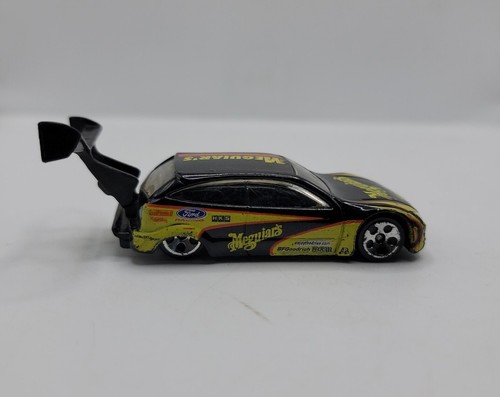 HOT WHEELS Ford Focus Meguiars Wax 1/4 Mile Drag Race Car, 2001. - Picture 3 of 11