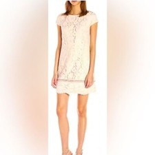 Vince Camuto Cap Sleeves Mini Blush Pink Lace Sheath Dress Size 8