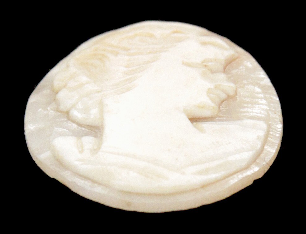 Antique Vintage Hand Carved Italian Shell Cameo Portrait Woman Italy Brooch Pin