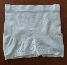 Marilyn Monroe LARGE Seamless  Jacquard Shaping Shorts Smoothing Control NEW