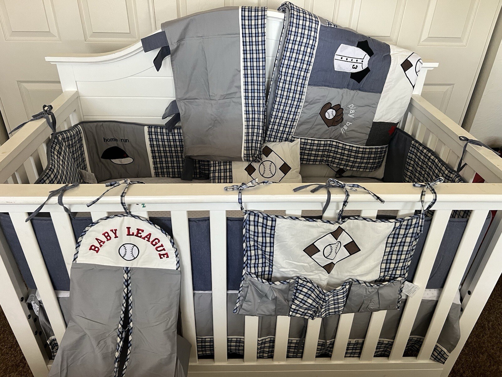 Baby Crib Bedding set For Boys & Girls - 8 Pieces Multiple Color & Themes