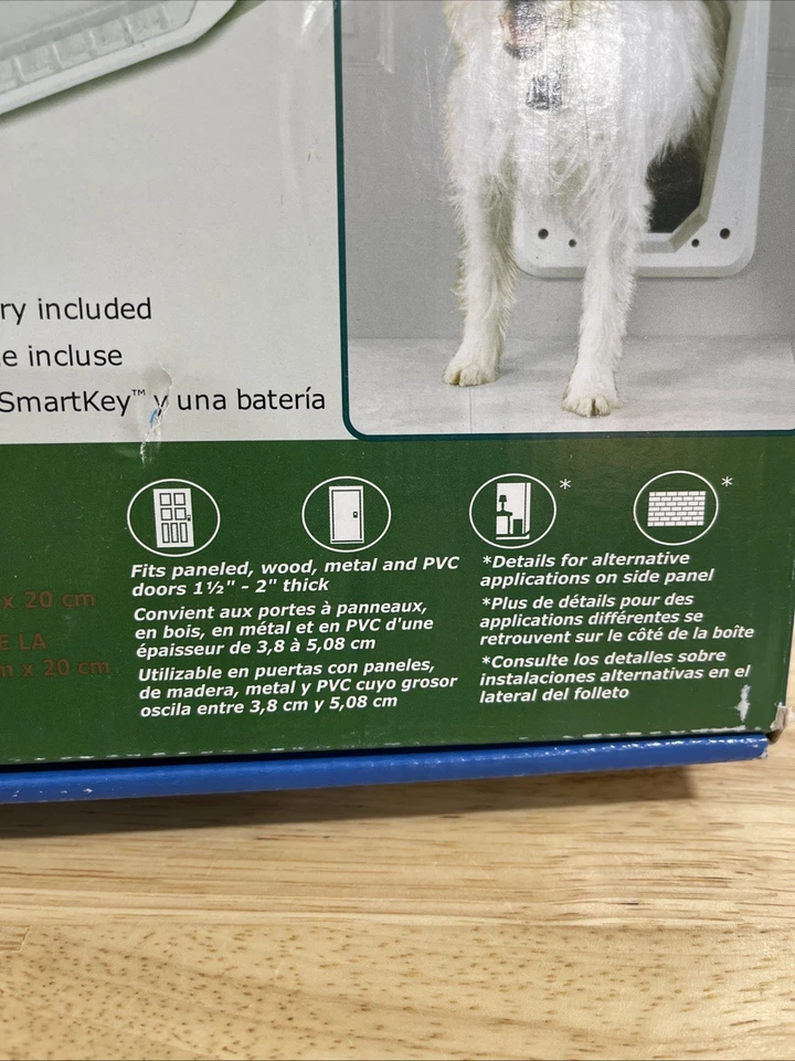 Puerta inteligente electrónica PetSafe para perros y gatos - pequeña - blanca 4-15 libras Foto 3 de 4